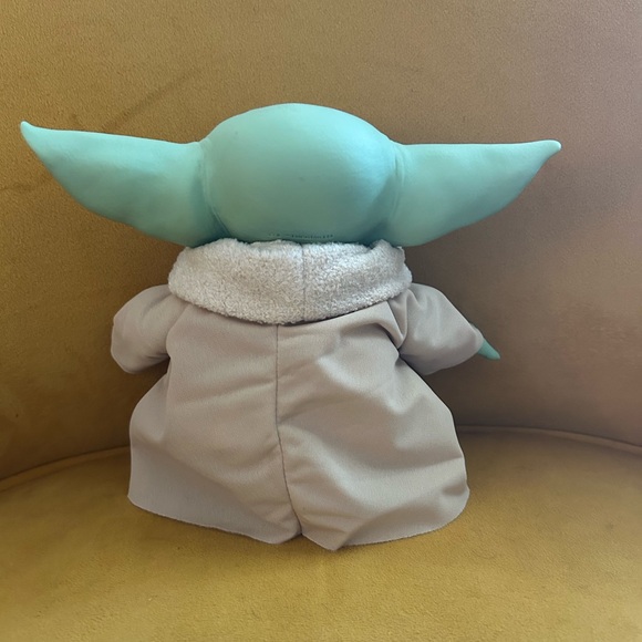 Baby Yoda Plush Toy with Frog Companion - Picture 7 of 9